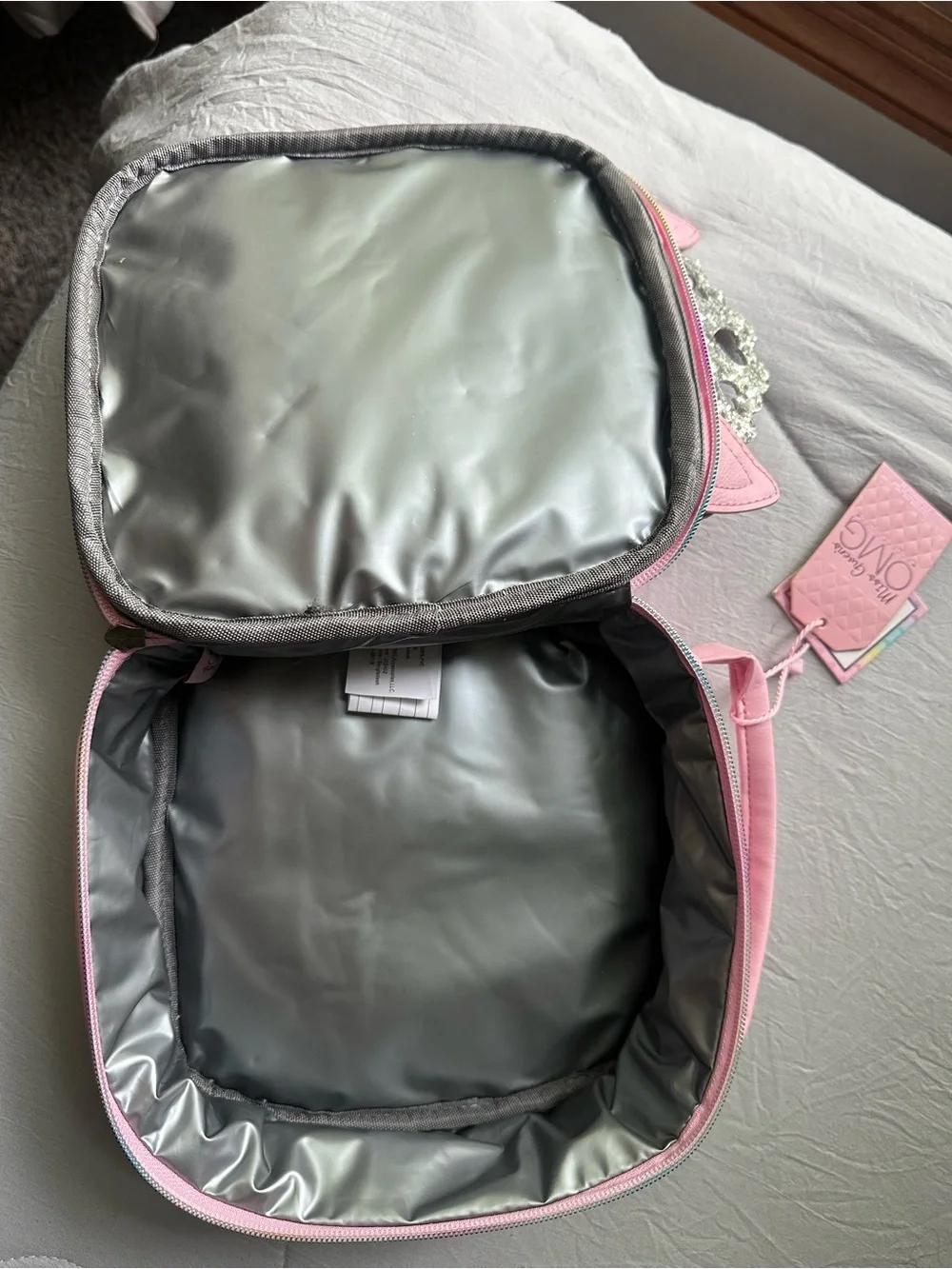 Kohl's Pink Cat Face Lunch Tote with Heart Crown